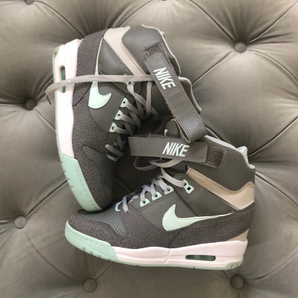 Nike high top